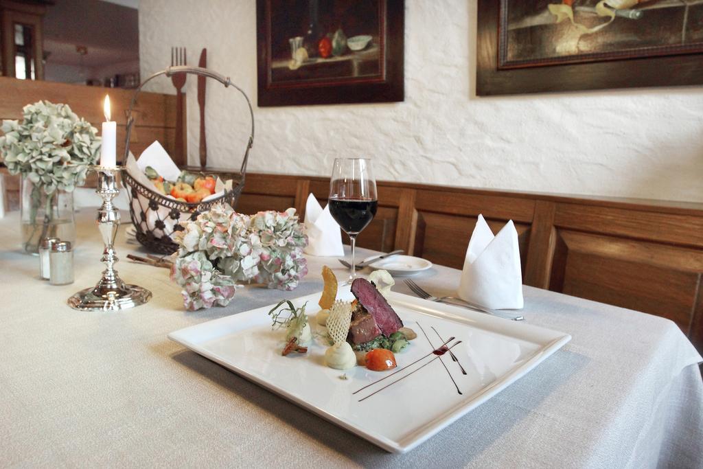 Lauchheim Hotel-Restaurant Roter Ochsen מראה חיצוני תמונה