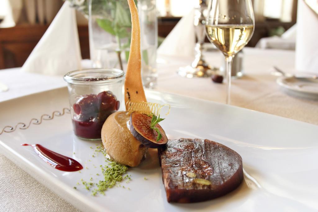 Lauchheim Hotel-Restaurant Roter Ochsen מראה חיצוני תמונה