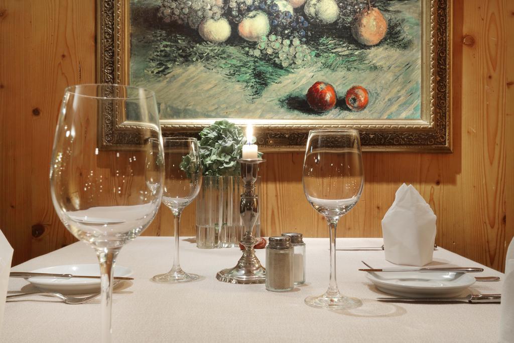 Lauchheim Hotel-Restaurant Roter Ochsen מראה חיצוני תמונה