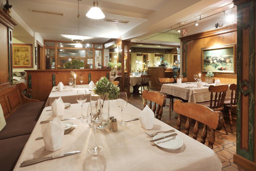 Lauchheim Hotel-Restaurant Roter Ochsen מראה חיצוני תמונה