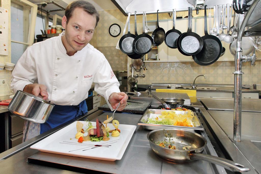 Lauchheim Hotel-Restaurant Roter Ochsen מראה חיצוני תמונה