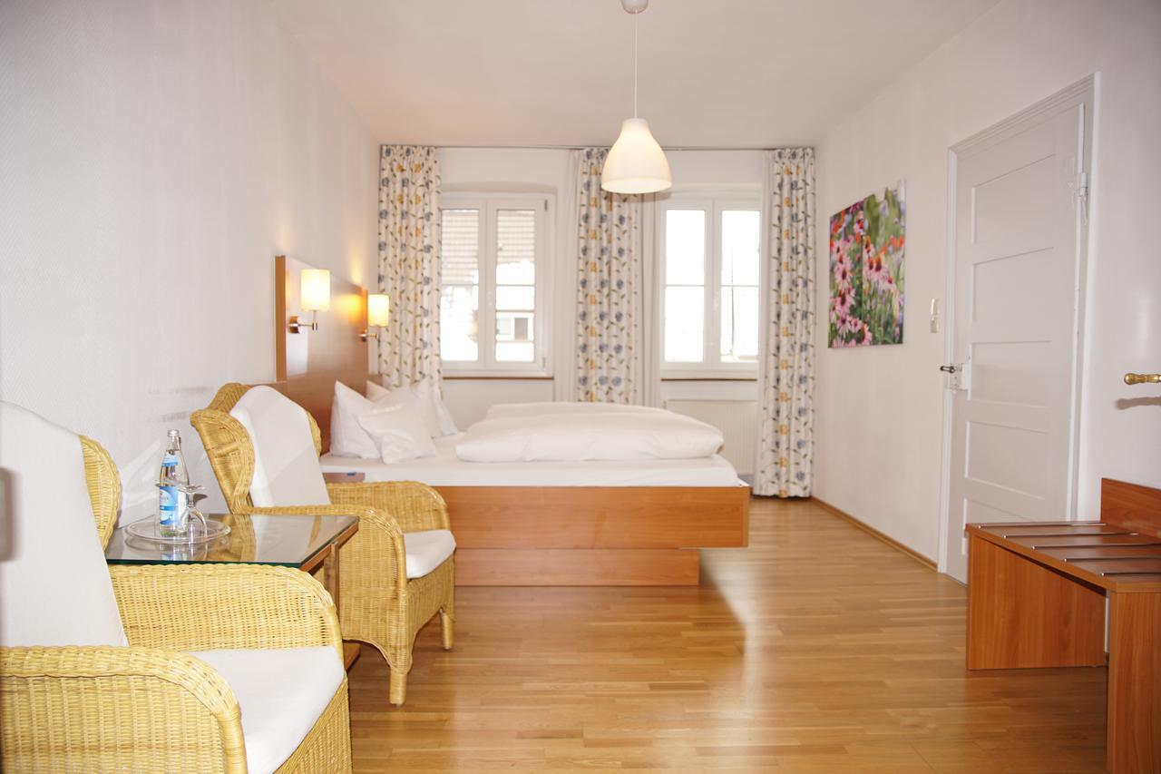 Lauchheim Hotel-Restaurant Roter Ochsen מראה חיצוני תמונה