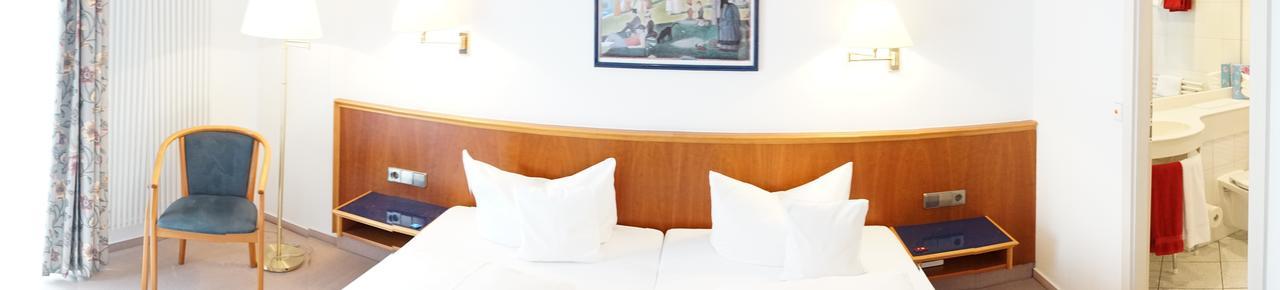 Lauchheim Hotel-Restaurant Roter Ochsen מראה חיצוני תמונה