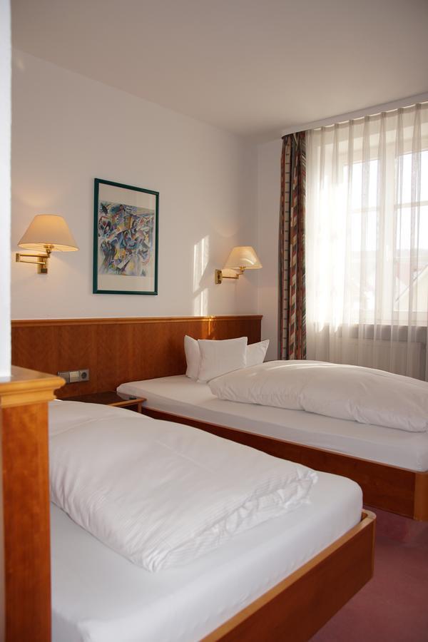 Lauchheim Hotel-Restaurant Roter Ochsen מראה חיצוני תמונה